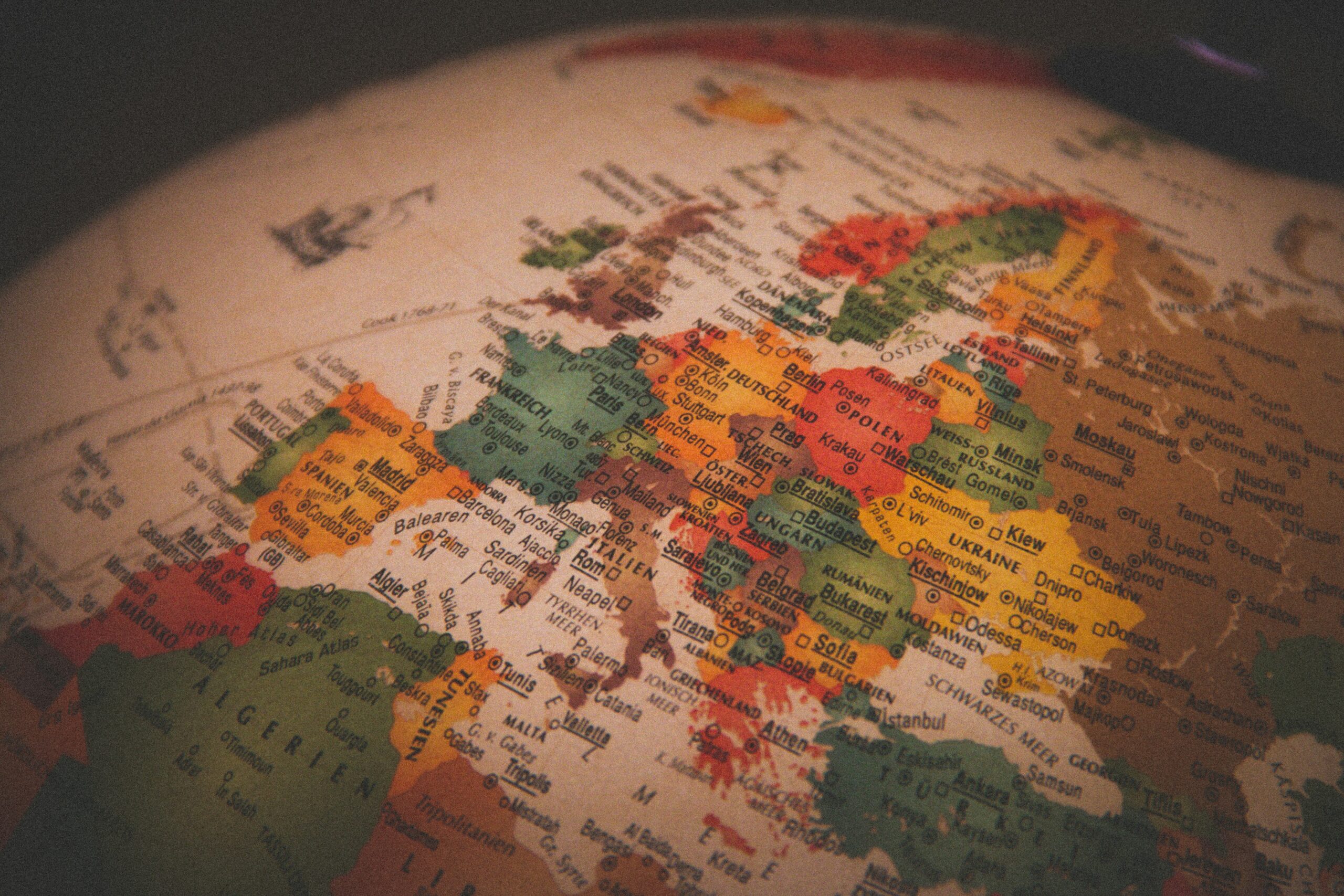 Christian lue 7dEyTJ7 8os unsplash