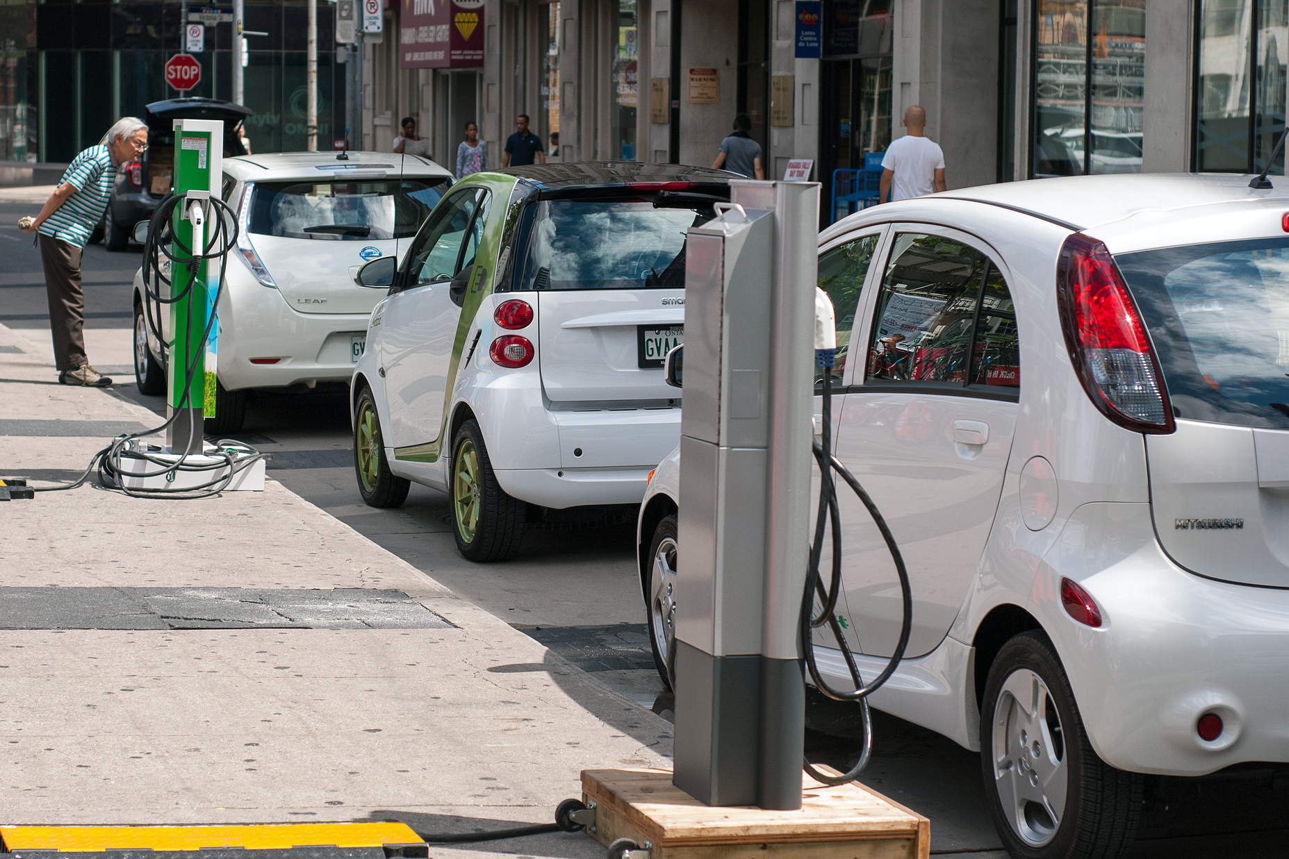 Ride and Drive EVs Plug'n Drive Ontario